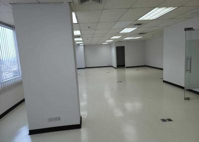 For Rent Bangkok Office Sukhumvit BTS Ekkamai Khlong Toei