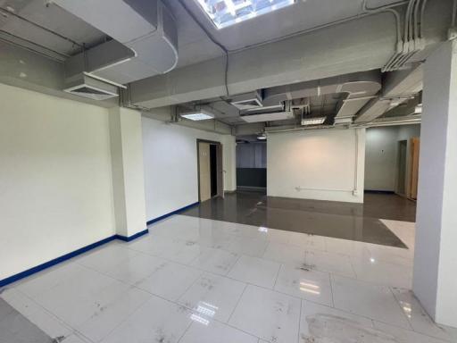 For Rent Bangkok Office Petchaburi BTS Ratchathewi Ratchathewi