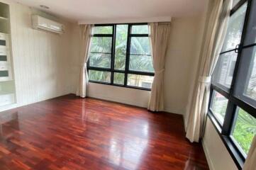 For Sale Bangkok Condo Baan Chan Thonglor 20 BTS Thong Lo Watthana