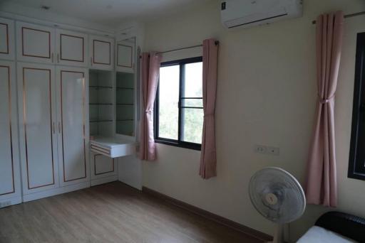 For Rent Bangkok Town House Pattanakan 99 Pattanakan Prawet