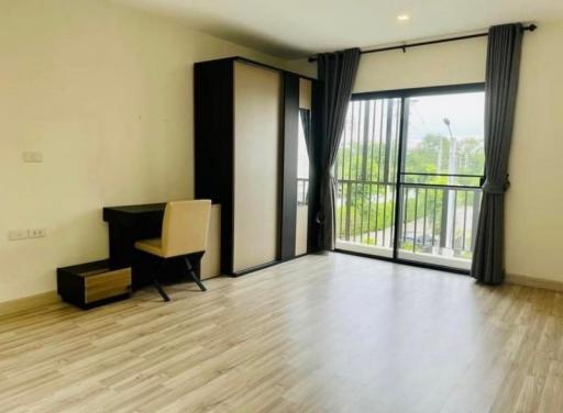 For Rent Bangkok Town House Villa Albero Rama 9 - Srinakarin Krungthep Kreetha Bang Kapi