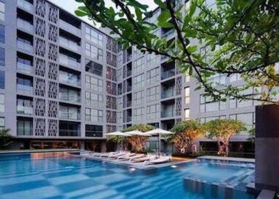 For Sale Bangkok Condo Via Botani Sukhumvit 47 BTS Thong Lo Watthana