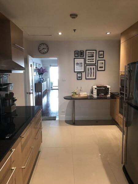 For Rent Bangkok Condo Tower Park Sukhumvit BTS Nana Watthana