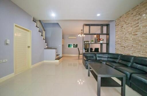 For Rent Bangkok Town House Onnut Suan Luang