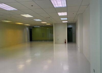 For Rent Bangkok Office Sukhumvit BTS Thong Lo Watthana