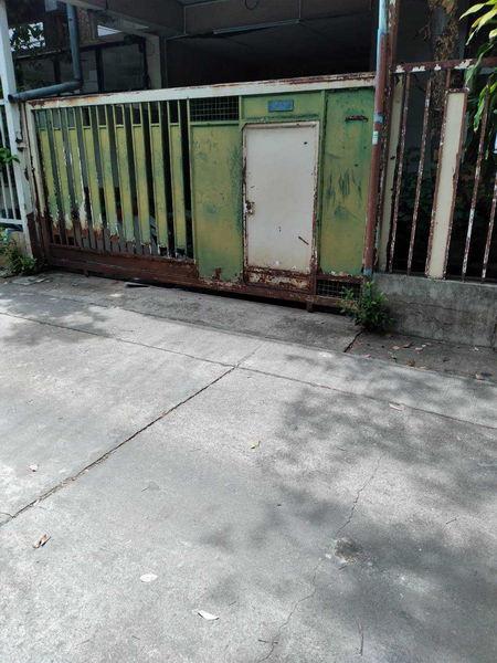 For Sale Bangkok Town House Sukhumvit BTS Ekkamai Watthana