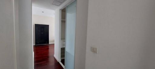 For Rent Bangkok Condo Athenee Residence Wireless BTS Phloen Chit Pathum Wan