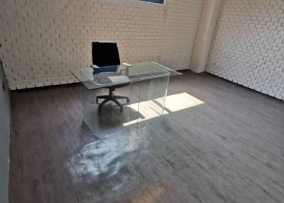 For Rent Bangkok Office Sukhumvit BTS Ekkamai Watthana