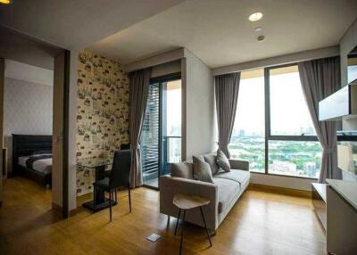 For Rent Bangkok Condo The Lumpini 24 Sukhumvit 24 BTS Phrom Phong MRT Queen Sirikit National Convention Center Khlong Toei