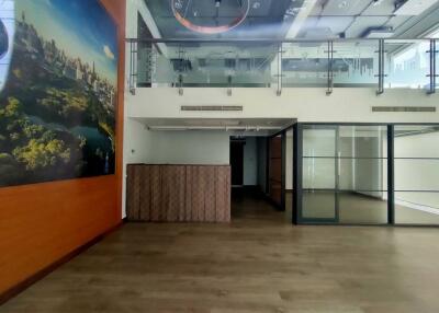 For Rent Bangkok Office Lang Suan BTS Chit Lom MRT Lumphini Pathum Wan