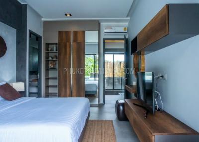 CHA6100: Private pool Villa with Asian modern Loft style interiors