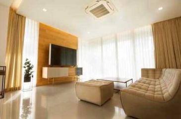 For Rent Bangkok Town House Phetchaburi Huai Khwang