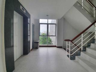 For Rent Bangkok Office in Srinakarin BTS Punnawithi Prawet