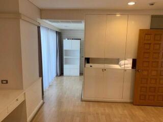 For Rent Bangkok Condo Baan Somthavil Mahatlek Luang 3 BTS Ratchadamri Patum Wan