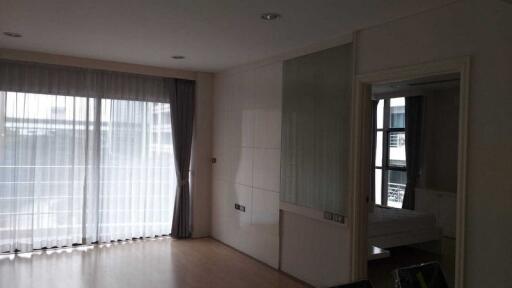 For Rent Bangkok Condo Baan Somthavil Mahatlek Luang 3 BTS Ratchadamri Bang Khen