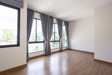 For Rent Samut Prakan Town House Pleno Sukhumvit-Bangna Buanakarin Bang Phli