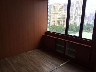 For Sale Bangkok Office Ratchadapisek BTS Asok MRT Sukhumvit Watthana