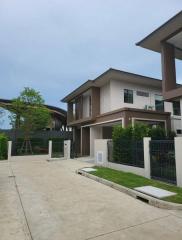 For Rent Bangkok Single House Burasiri Krungthepkreetha Krungthep Kreetha Bang Kapi