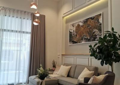 For Sale Bangkok Town House Sukhumvit BTS Bang Chak Phra Khanong