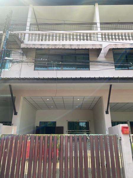 For Rent Bangkok Town House Onnut BTS On Nut Suan Luang