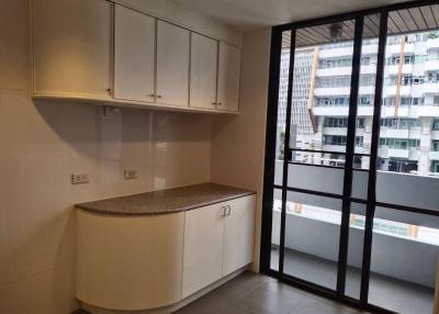 For Rent Bangkok Condo Mini House Sathorn Sathorn 13 BTS Surasak Yan Nawa