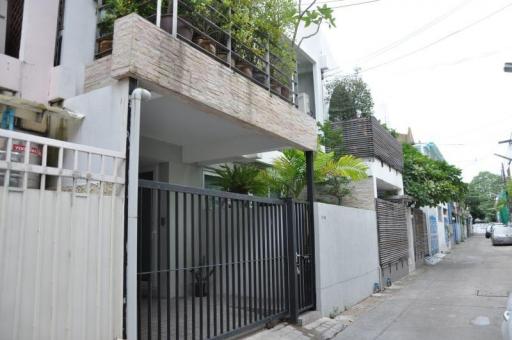 For Rent Bangkok Town House Ekkamai BTS Ekkamai Watthana