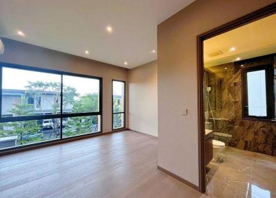 For Sale Samut Prakan Single House Lake Legend Bangna-Suvarnabhumi Bangna - Suvarnabhumi Bang Phli