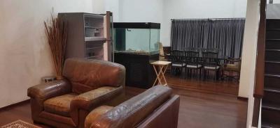 For Rent Bangkok Town House Sukhumvit BTS Ekkamai Watthana