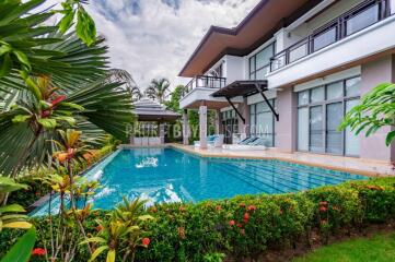 BAN5985: Luxury Villa with Lake view in Laguna area