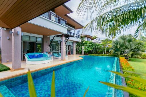 BAN5985: Luxury Villa with Lake view in Laguna area