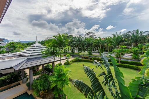 BAN5985: Luxury Villa with Lake view in Laguna area