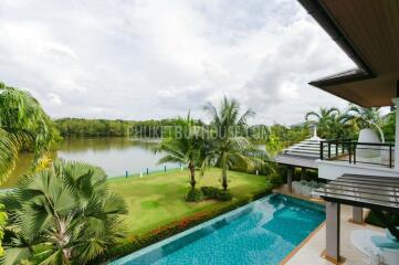 BAN5985: Luxury Villa with Lake view in Laguna area