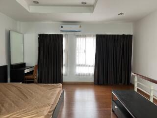 For Rent Bangkok Town House Baan Klang Muang Urbanion Rama 9-Wongwaen Krungthep Kreetha Bang Kapi