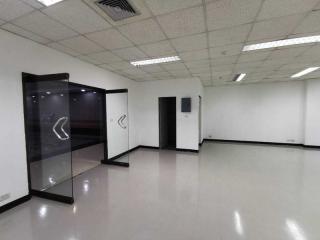 For Rent Bangkok Office Sukhumvit BTS Ekkamai Watthana