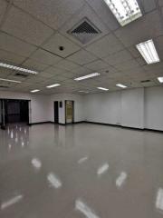 For Rent Bangkok Office Sukhumvit BTS Ekkamai Watthana