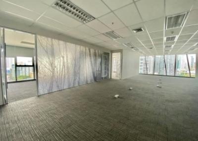 For Rent Bangkok Office Ratchadapisek MRT Rama 9 Huai Khwang