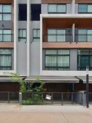 For Rent Bangkok Town House Arden Pattanakarn Phatthanakan Suan Luang