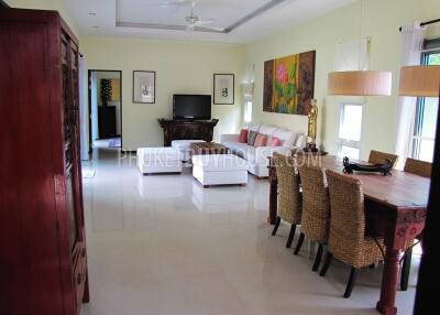 BAN5876: Charming 4 Bedroom Villa in a village in Bang Tao