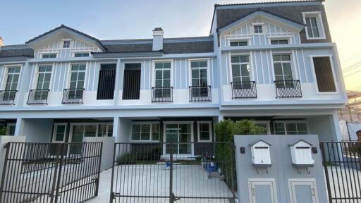 For Rent Bangkok Town House Indy 2 Bangna-Ramkhamhaeng 2 Kanchanaphisek Prawet