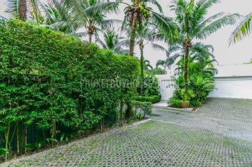 TAL5871: 3 Bedroom Villa with Tropical Garden in Talang