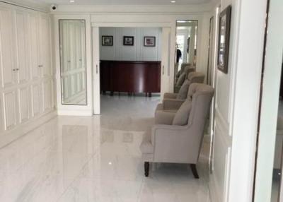 For Sale and Rent Bangkok Shophouse Phahon Yothin Chatuchak