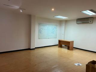 For Rent Bangkok Office Sukhumvit BTS Phra Khanong Watthana