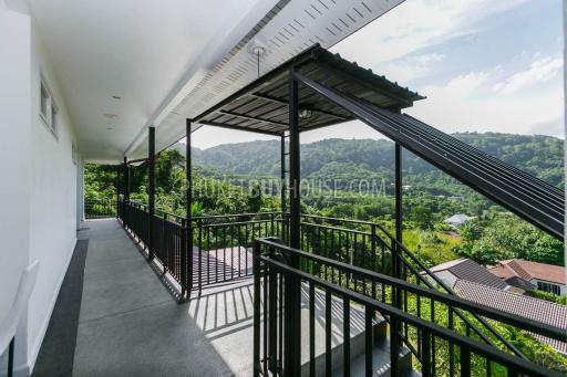 CHA5811: Luxury Eight Bedroom Villa in Chalong