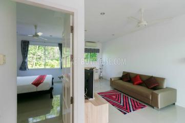 CHA5811: Luxury Eight Bedroom Villa in Chalong