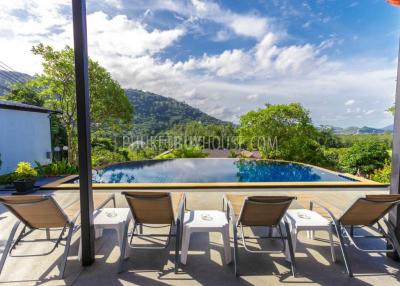 CHA5811: Luxury Eight Bedroom Villa in Chalong