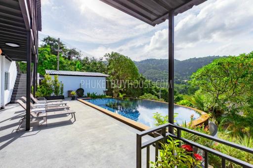 CHA5811: Luxury Eight Bedroom Villa in Chalong