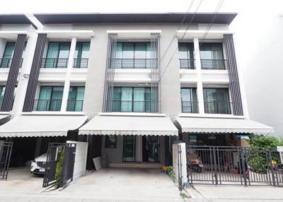 For Rent Bangkok Town House Baan Klang Muang Rama 9 - Ramkhmahaeng Krungthep Kreetha Bang Kapi