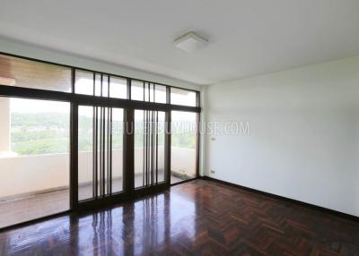 MAI5808: Comfortable Split-Level Apartment in Mai Khao