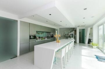 NAI5791: Modern 5-Bedroom Villa in Nai Harn