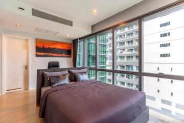 For Rent Bangkok Condo The Room Sukhumvit 21 Sukhumvit 21 BTS Asok MRT Sukhumvit Watthana